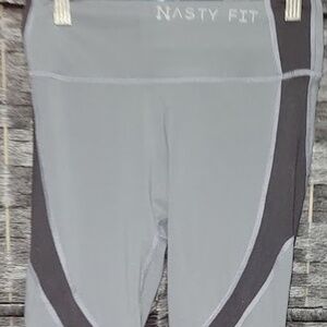Nasty Fit  Leggings size small nwot